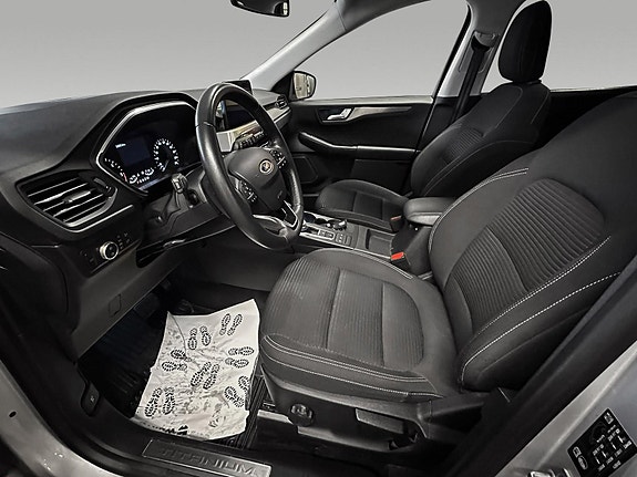 Ford Kuga 3 of 16
