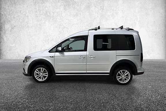 Volkswagen Caddy Alltrack 5 of 30