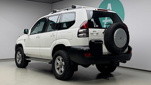 Toyota Land Cruiser 6 of 19