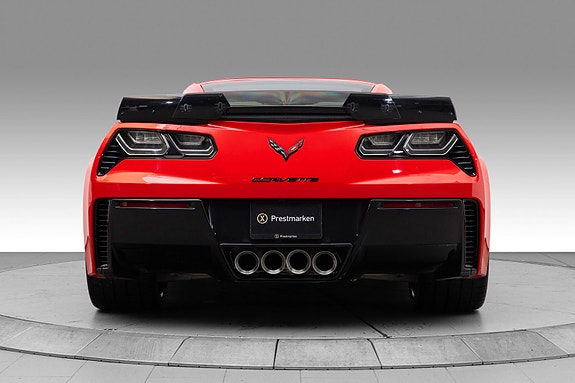 Chevrolet Corvette 3 of 30