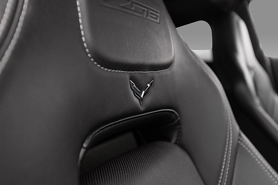 Chevrolet Corvette 19 of 30