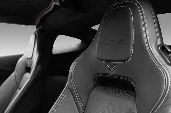 Chevrolet Corvette 11 of 30