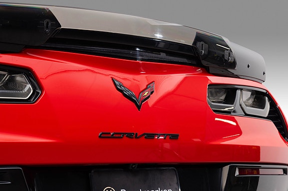 Chevrolet Corvette 26 of 30