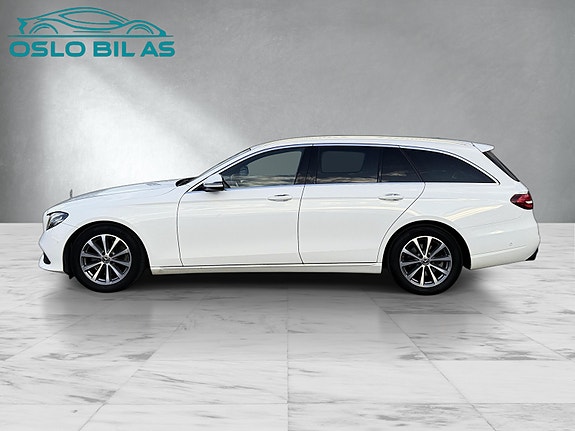 Mercedes-Benz E220 d 3 of 30