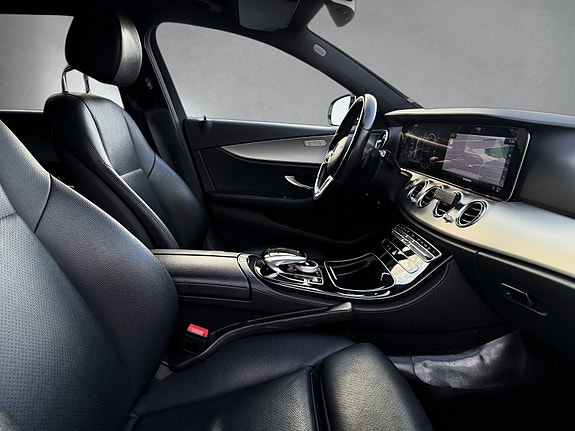 Mercedes-Benz E220 d 15 of 30