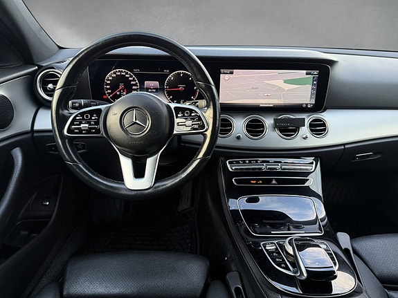 Mercedes-Benz E220 d 17 of 30
