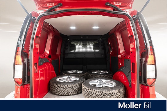Volkswagen Caddy 17 of 19