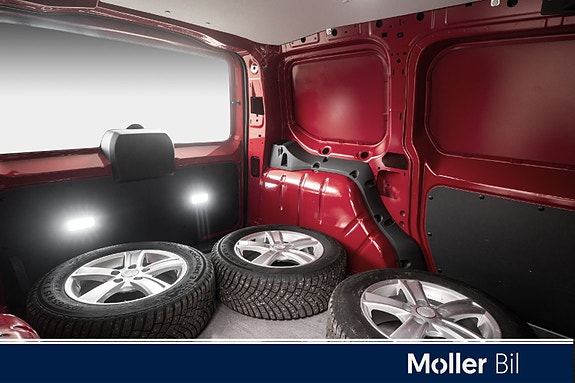 Volkswagen Caddy 18 of 19