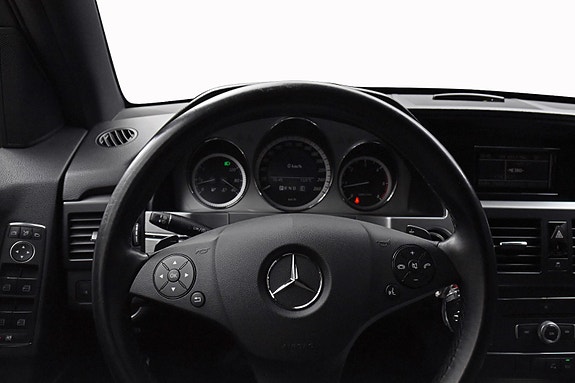 Mercedes-Benz GLK220 17 of 24