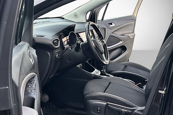 Opel Crossland X 8 of 13
