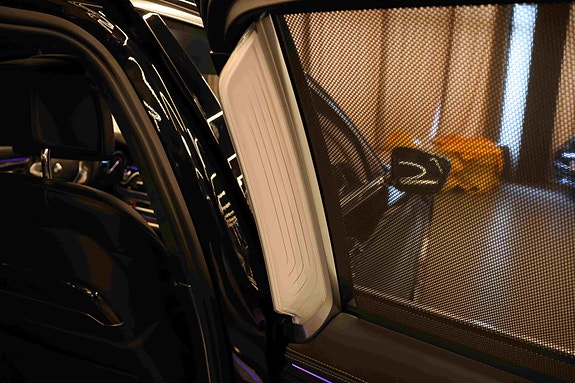 BMW 740Le 16 of 30