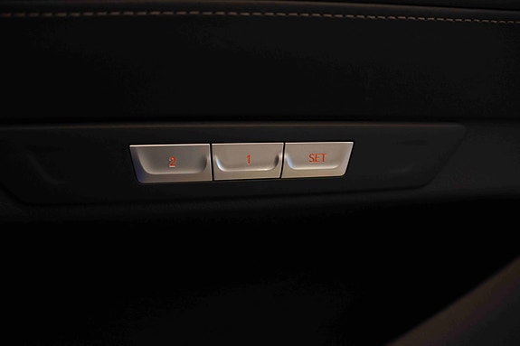 BMW 740Le 27 of 30