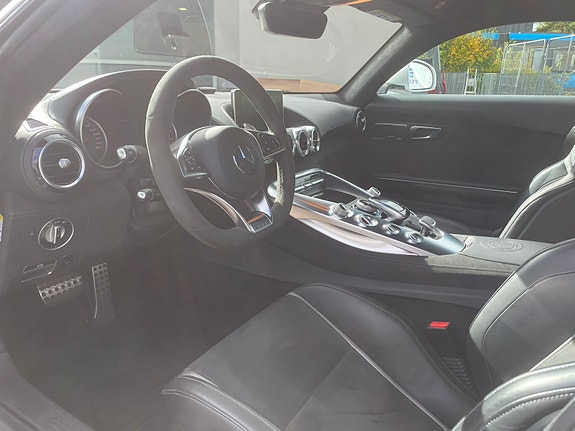 Mercedes-Benz AMG GT S 15 of 26