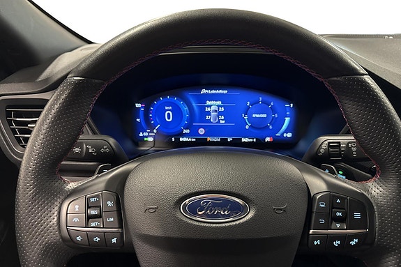 Ford Kuga 7 of 22