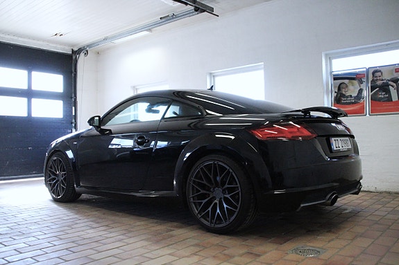Audi TT 4 of 28