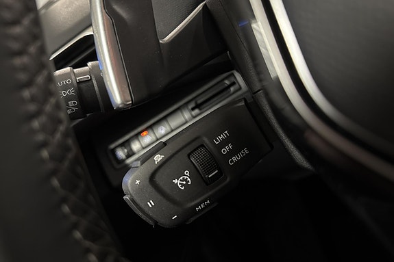 Peugeot 5008 16 of 24