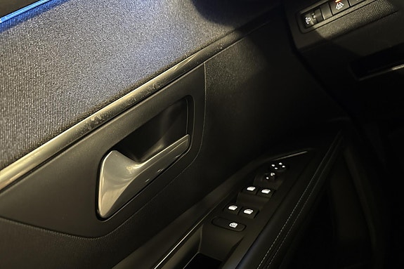 Peugeot 5008 17 of 24