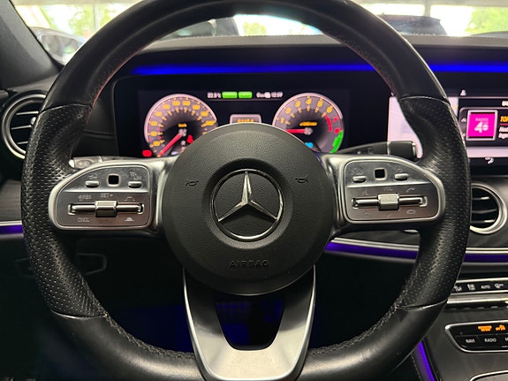 Mercedes-Benz E300 e 24 of 30