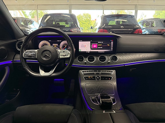 Mercedes-Benz E300 e 18 of 30