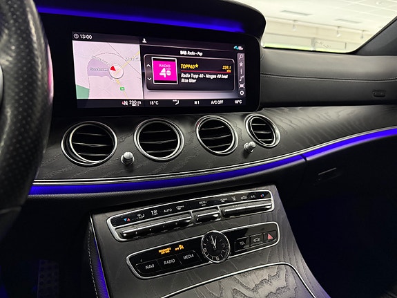 Mercedes-Benz E300 e 27 of 30