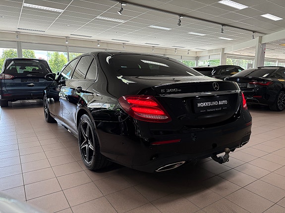 Mercedes-Benz E300 e 10 of 30
