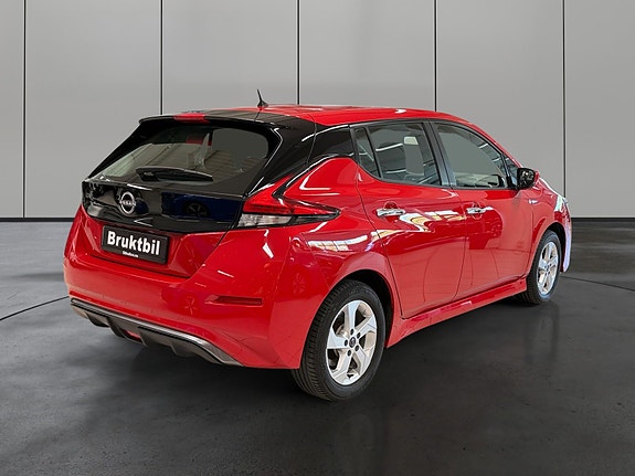 Nissan Leaf 5 of 30