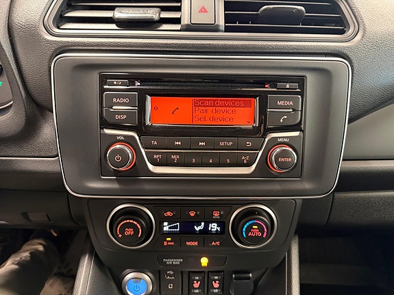 Nissan Leaf 19 of 30