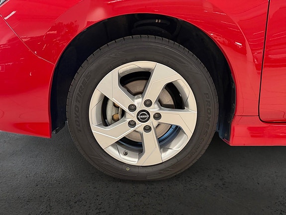 Nissan Leaf 9 of 30