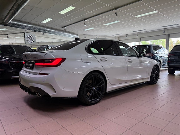 BMW 320d 14 of 30