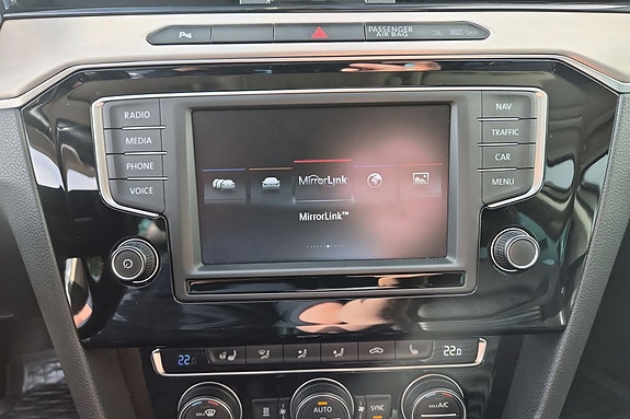 Volkswagen Passat 14 of 18
