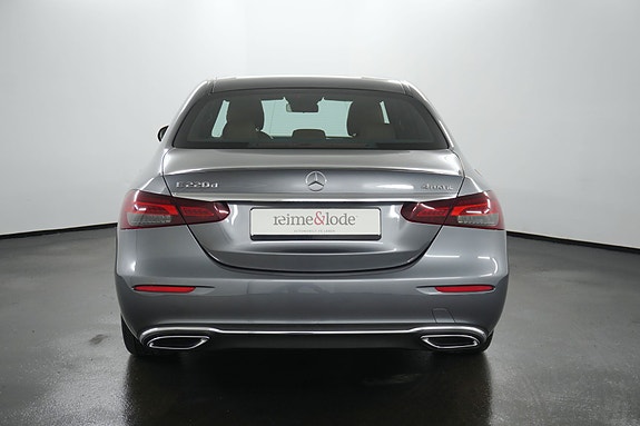 Mercedes-Benz E220 d 8 of 30