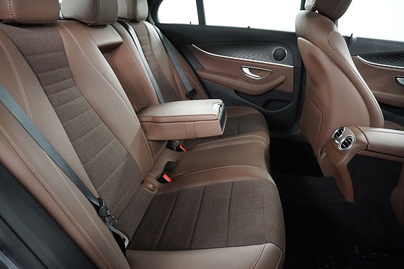 Mercedes-Benz E220 d 28 of 30