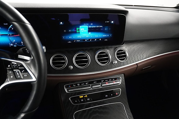 Mercedes-Benz E220 d 17 of 30