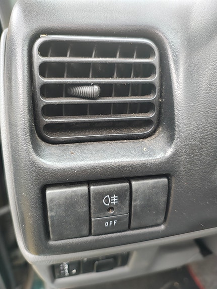 Suzuki Jimny 13 of 20
