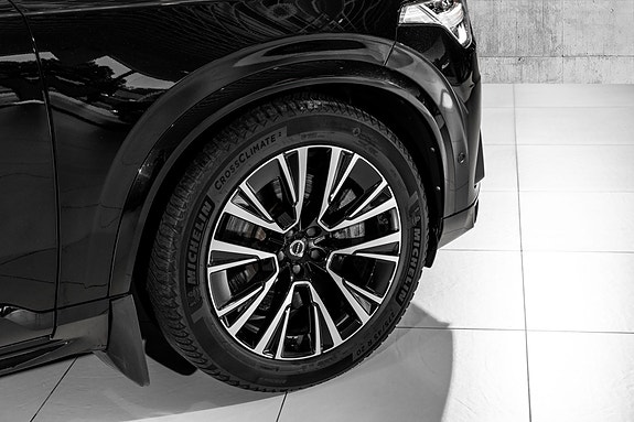 Volvo XC90 9 of 30