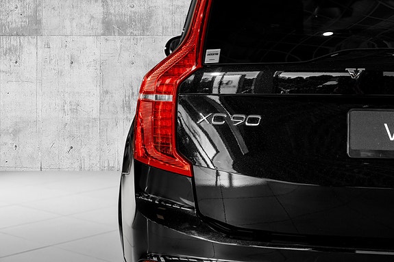 Volvo XC90 7 of 30
