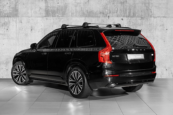 Volvo XC90 8 of 30