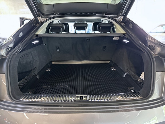 Audi e-tron Sportback 27 of 29