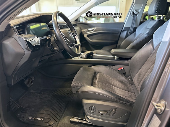Audi e-tron Sportback 18 of 30
