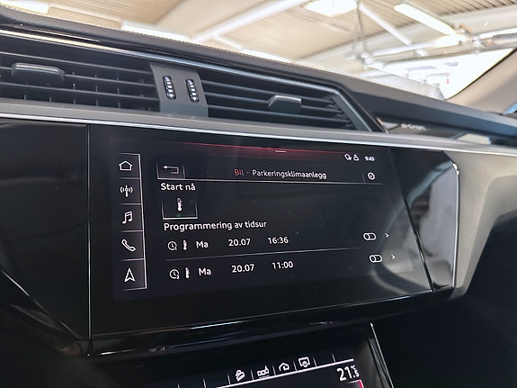 Audi e-tron Sportback 24 of 29