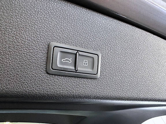 Audi e-tron Sportback 26 of 29