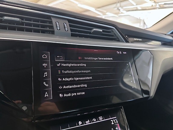 Audi e-tron Sportback 20 of 29