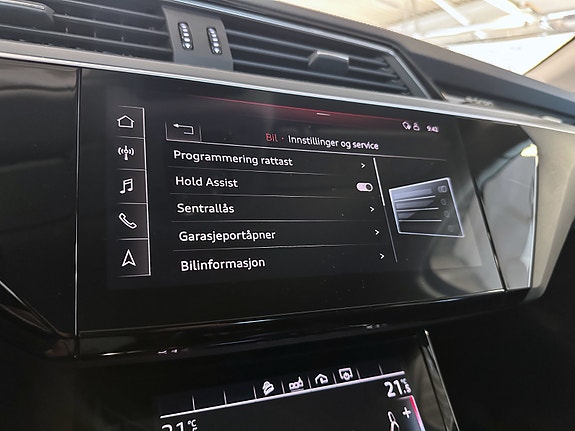 Audi e-tron Sportback 23 of 29