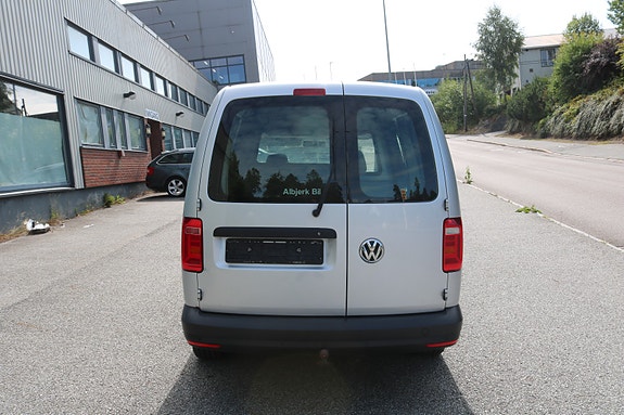 Volkswagen Caddy Maxi 6 of 30