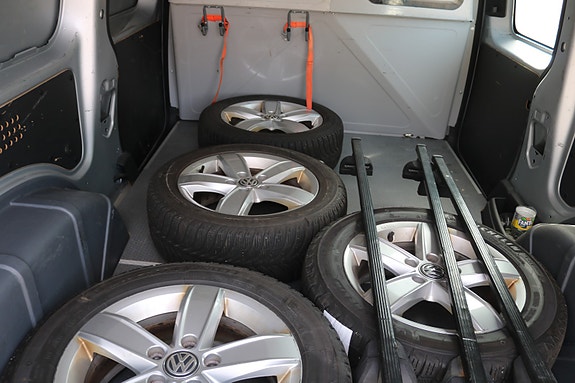 Volkswagen Caddy Maxi 13 of 30