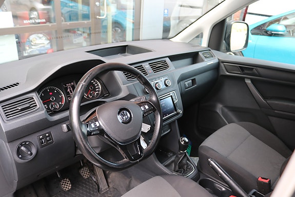 Volkswagen Caddy Maxi 15 of 30