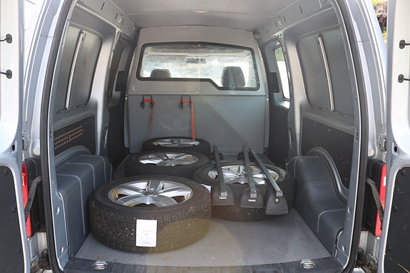 Volkswagen Caddy Maxi 12 of 30