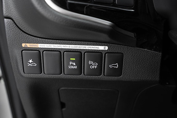 Mitsubishi Outlander 18 of 27