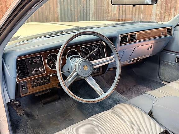 Chrysler Cordoba 18 of 30