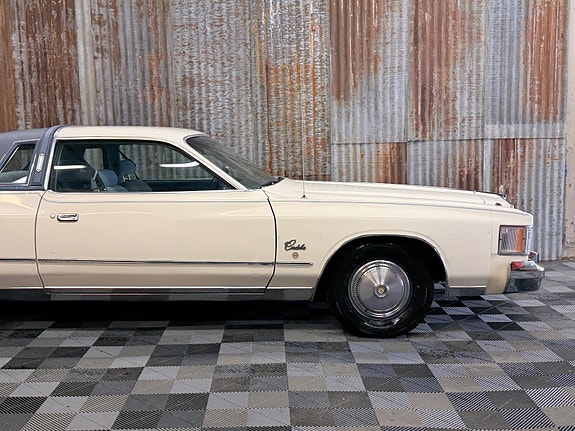 Chrysler Cordoba 3 of 30